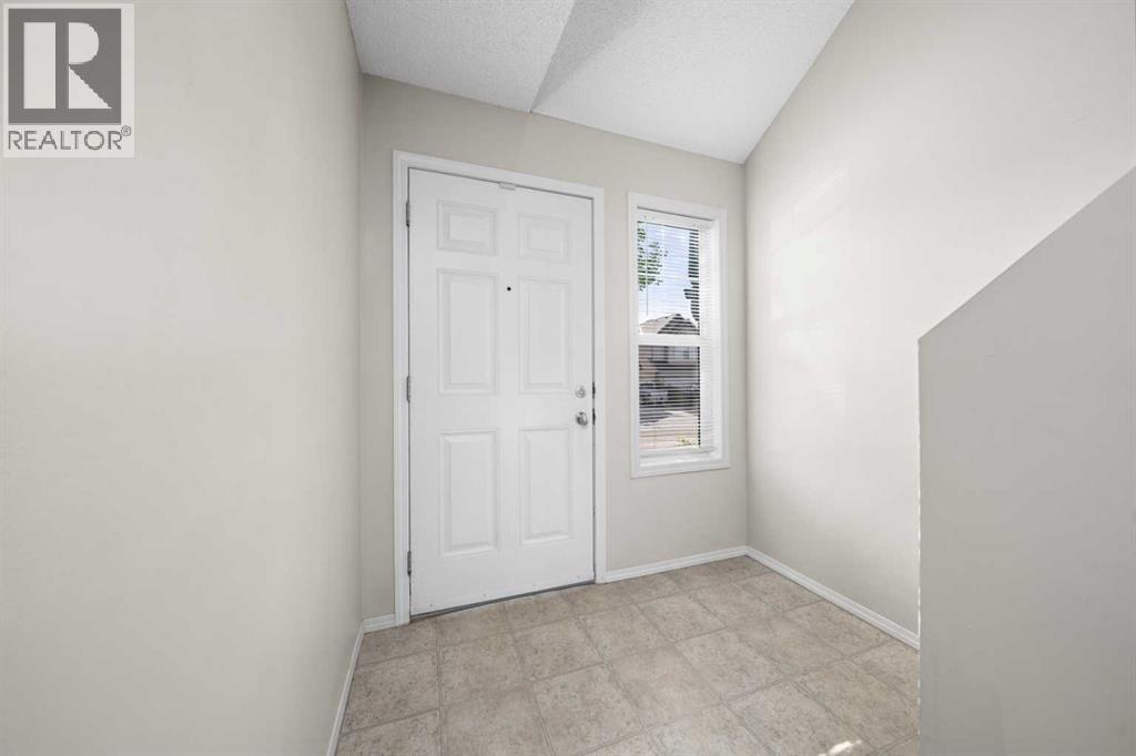 7, 105 Drake Landing Common, Okotoks, Alberta  T1S 0C9 - Photo 3 - A2245677