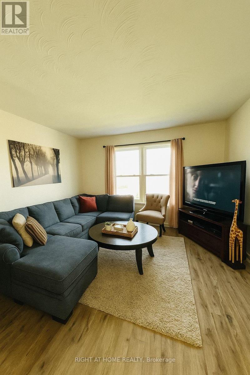 146 St Augustine Drive, St. Catharines, Ontario  L2P 3W1 - Photo 12 - X12448466