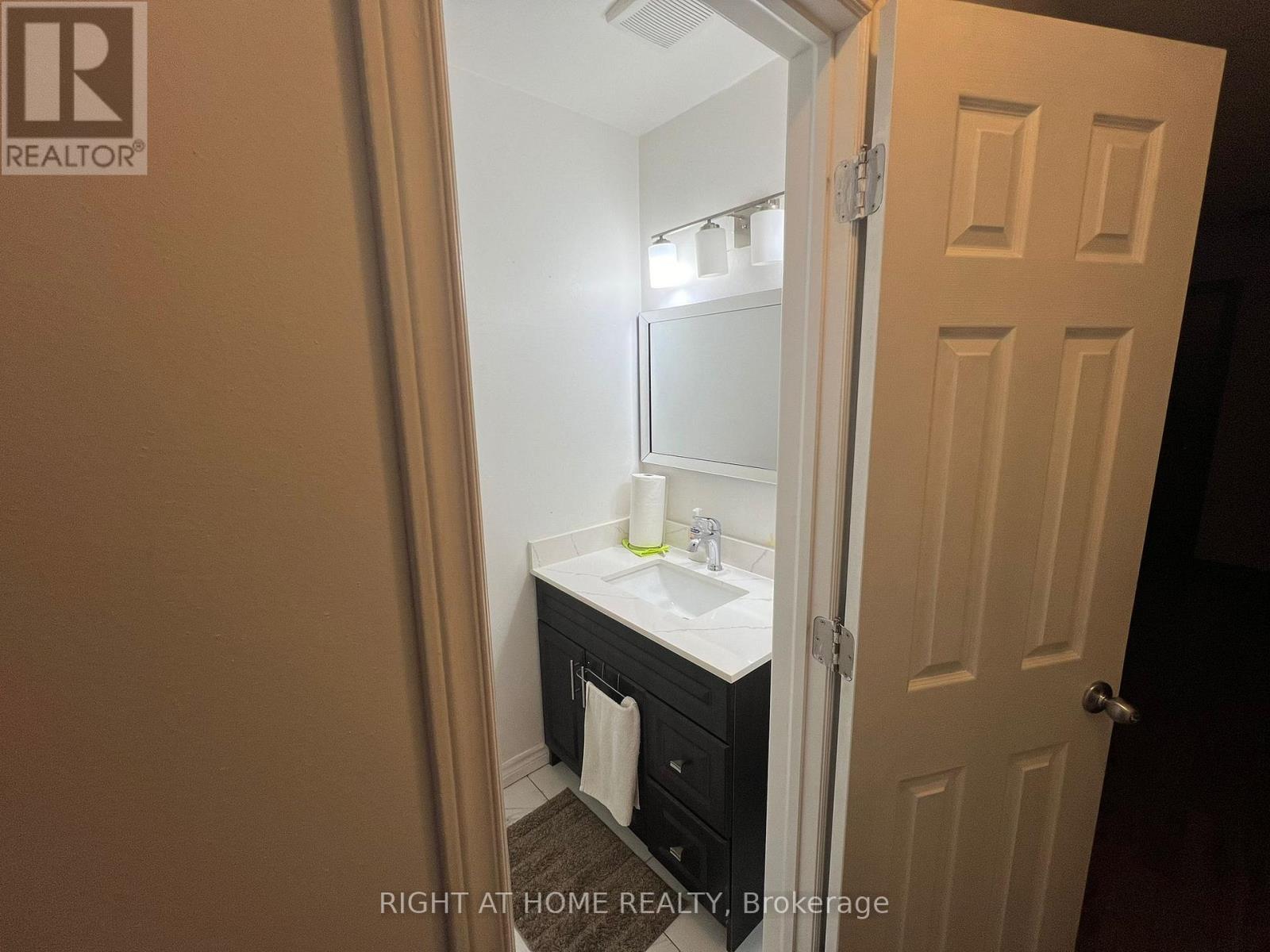 146 St Augustine Drive, St. Catharines, Ontario  L2P 3W1 - Photo 17 - X12448466