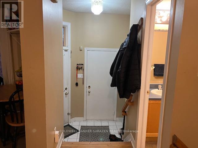 19 Astoria Crescent W, Ottawa, Ontario  K2G 6E6 - Photo 2 - X12473665