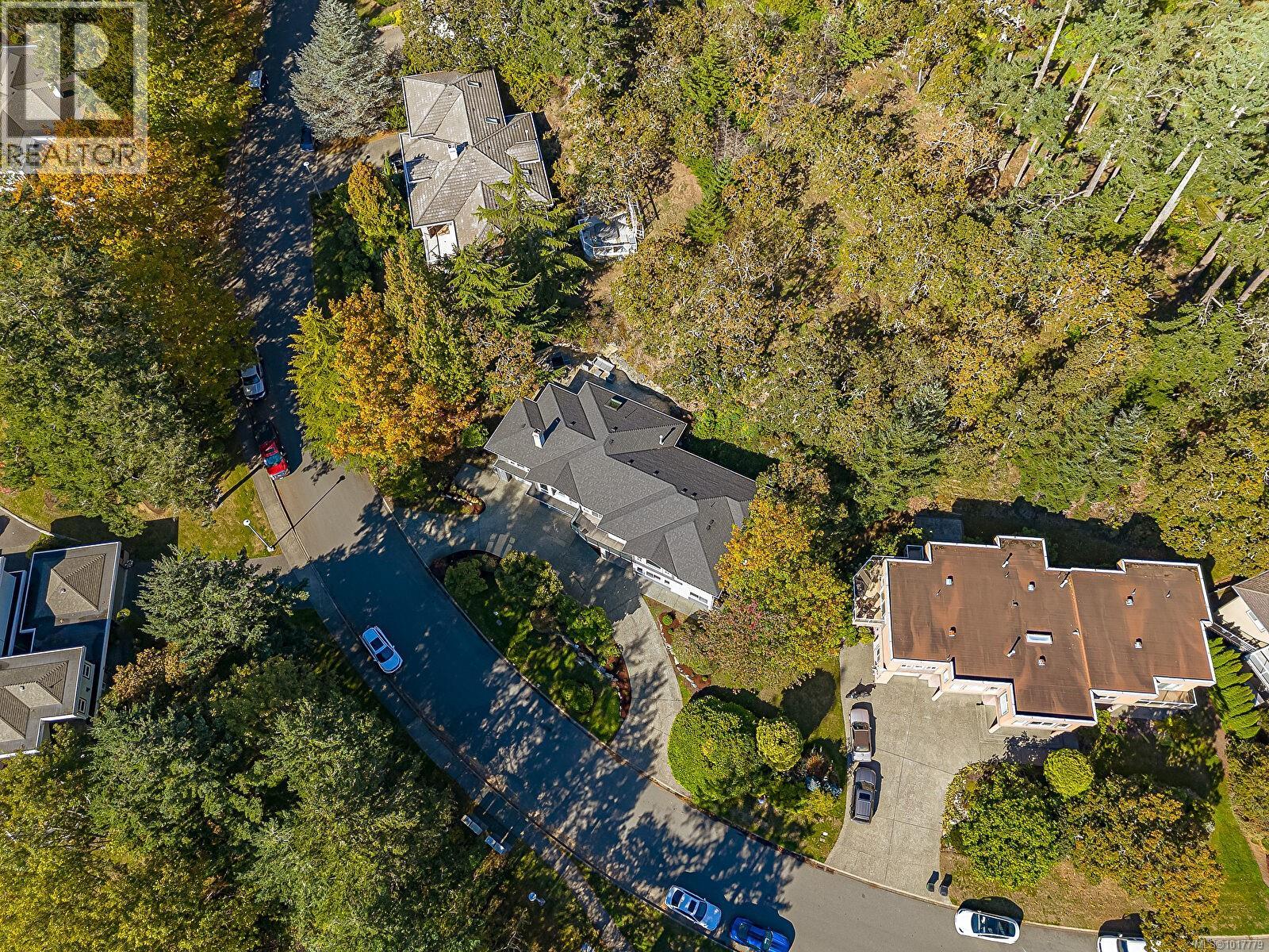 1062 Valewood Trail, Saanich, British Columbia  V8X 5G7 - Photo 11 - 1017779