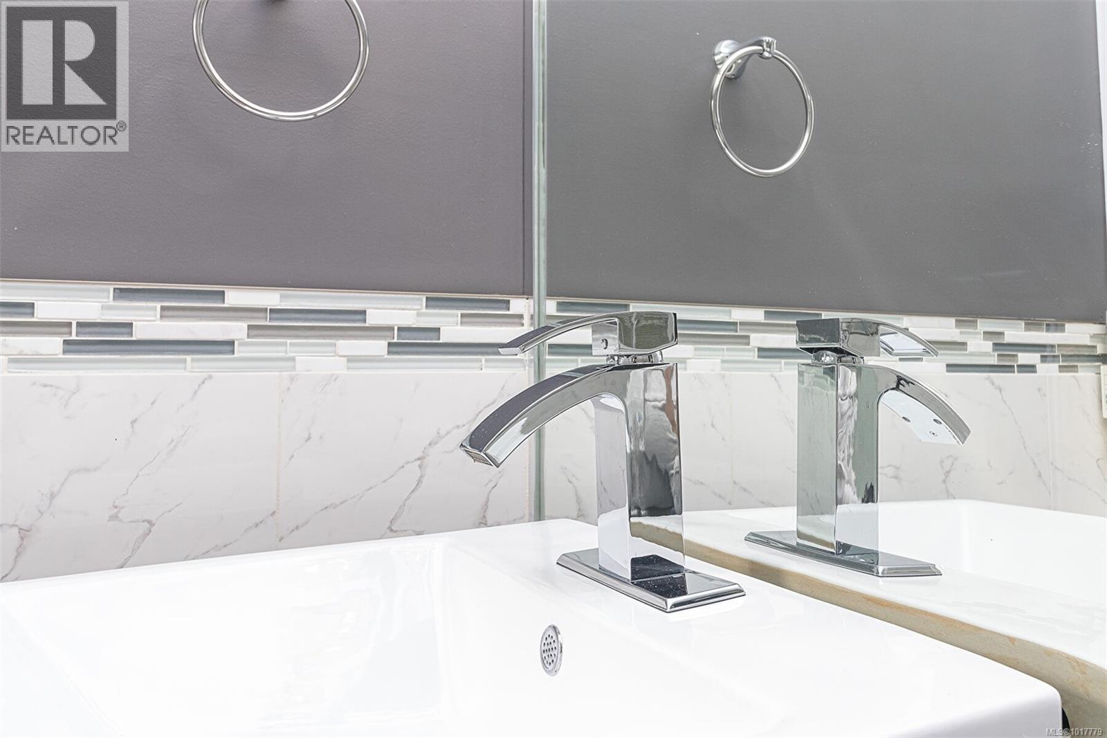 1062 Valewood Trail, Saanich, British Columbia  V8X 5G7 - Photo 49 - 1017779