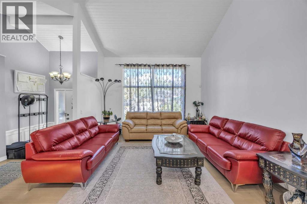 303 Ranchridge Bay Nw, Calgary, Alberta  T3G 1V5 - Photo 8 - A2265078
