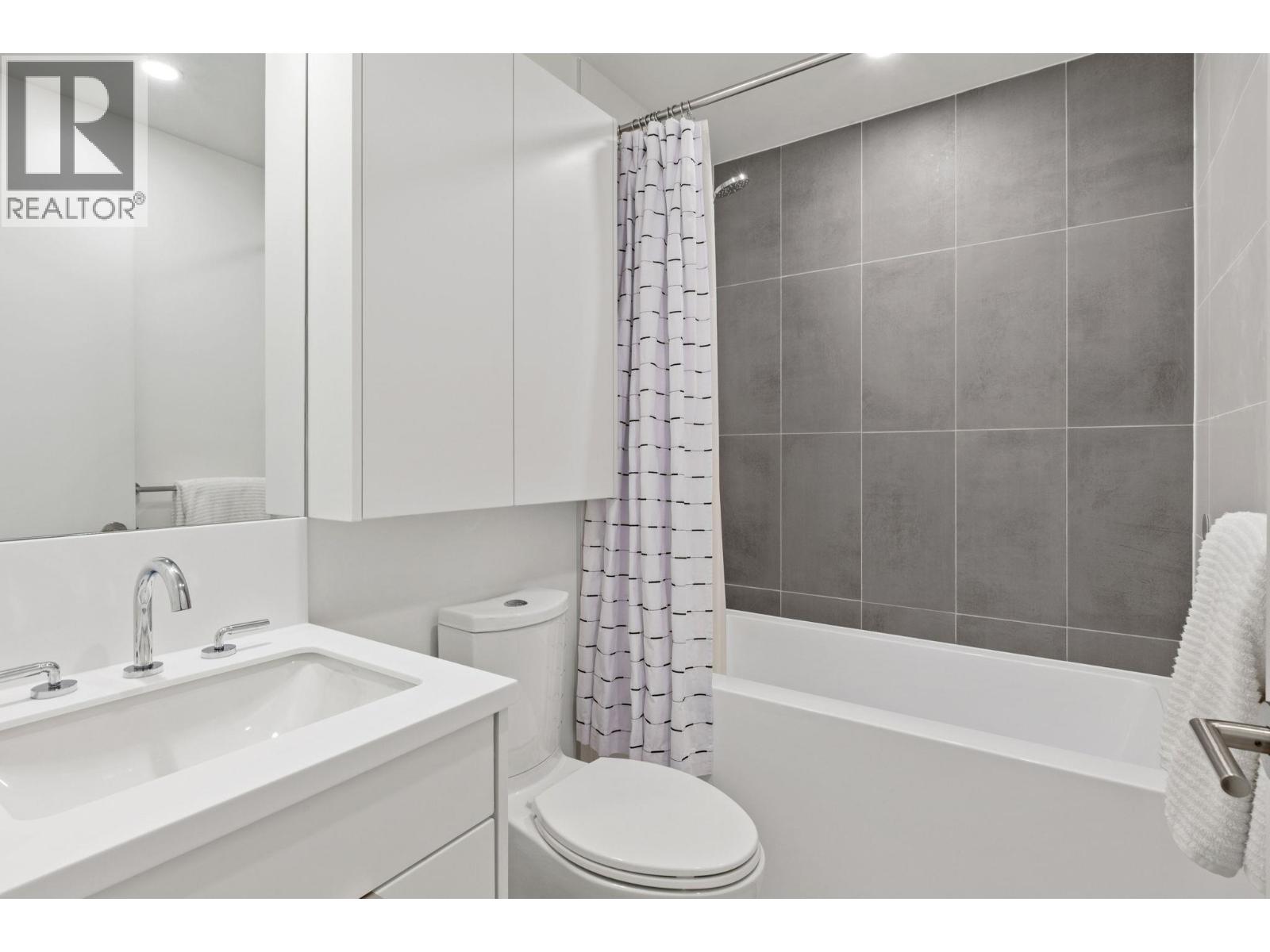 112 650 E 2nd Street, North Vancouver, British Columbia  V7L 1E3 - Photo 25 - R3060588