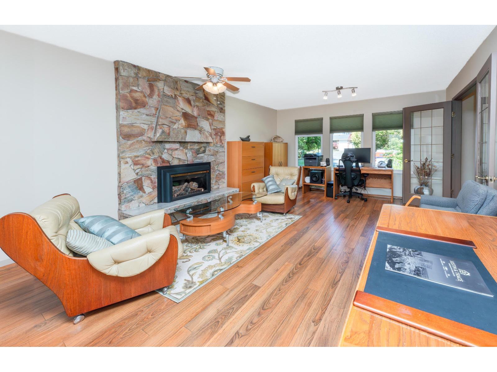 1833 133a Street, Surrey, British Columbia  V4A 7M4 - Photo 3 - R3060550