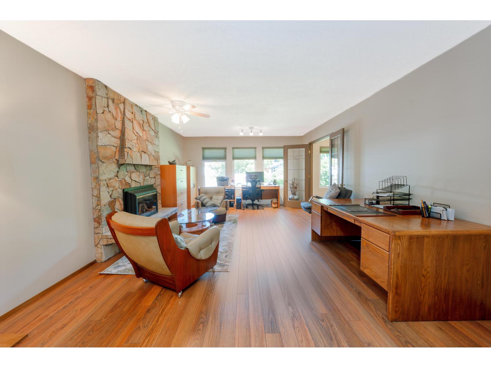 1833 133a Street, Surrey, British Columbia  V4A 7M4 - Photo 5 - R3060550