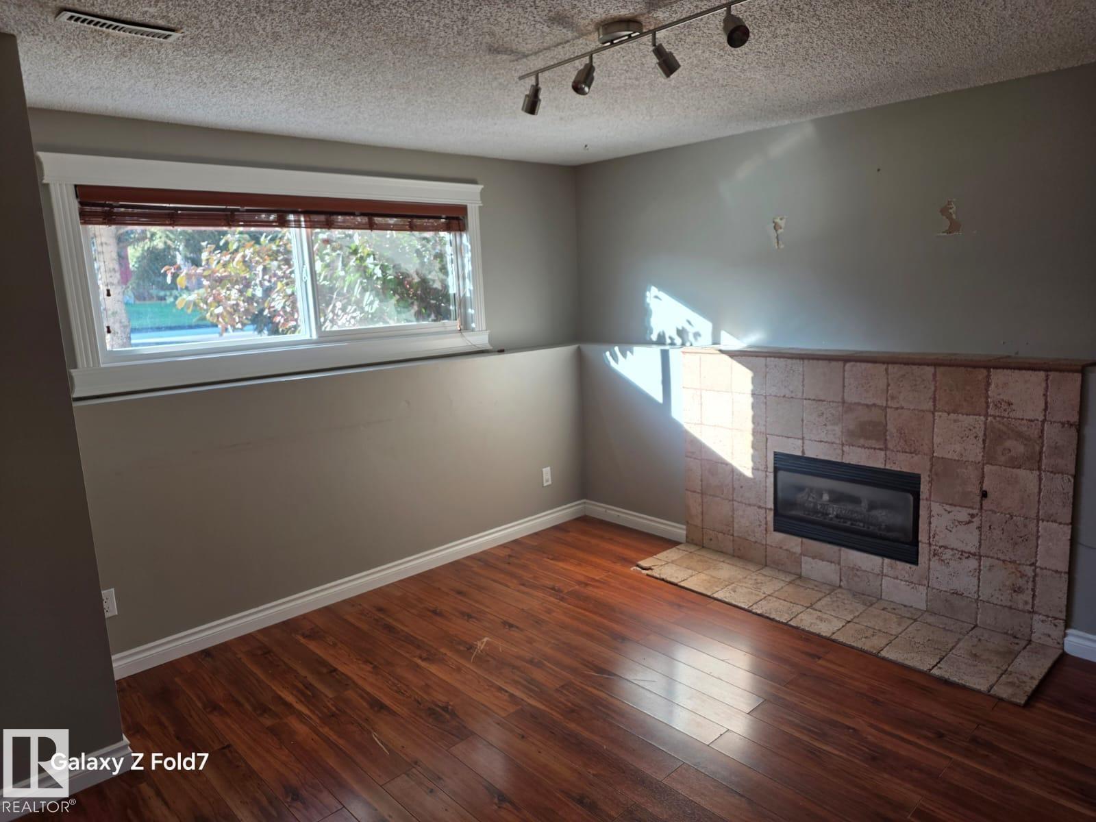 3428 143 Av Nw, Edmonton, Alberta  T5Y 1H7 - Photo 9 - E4463011