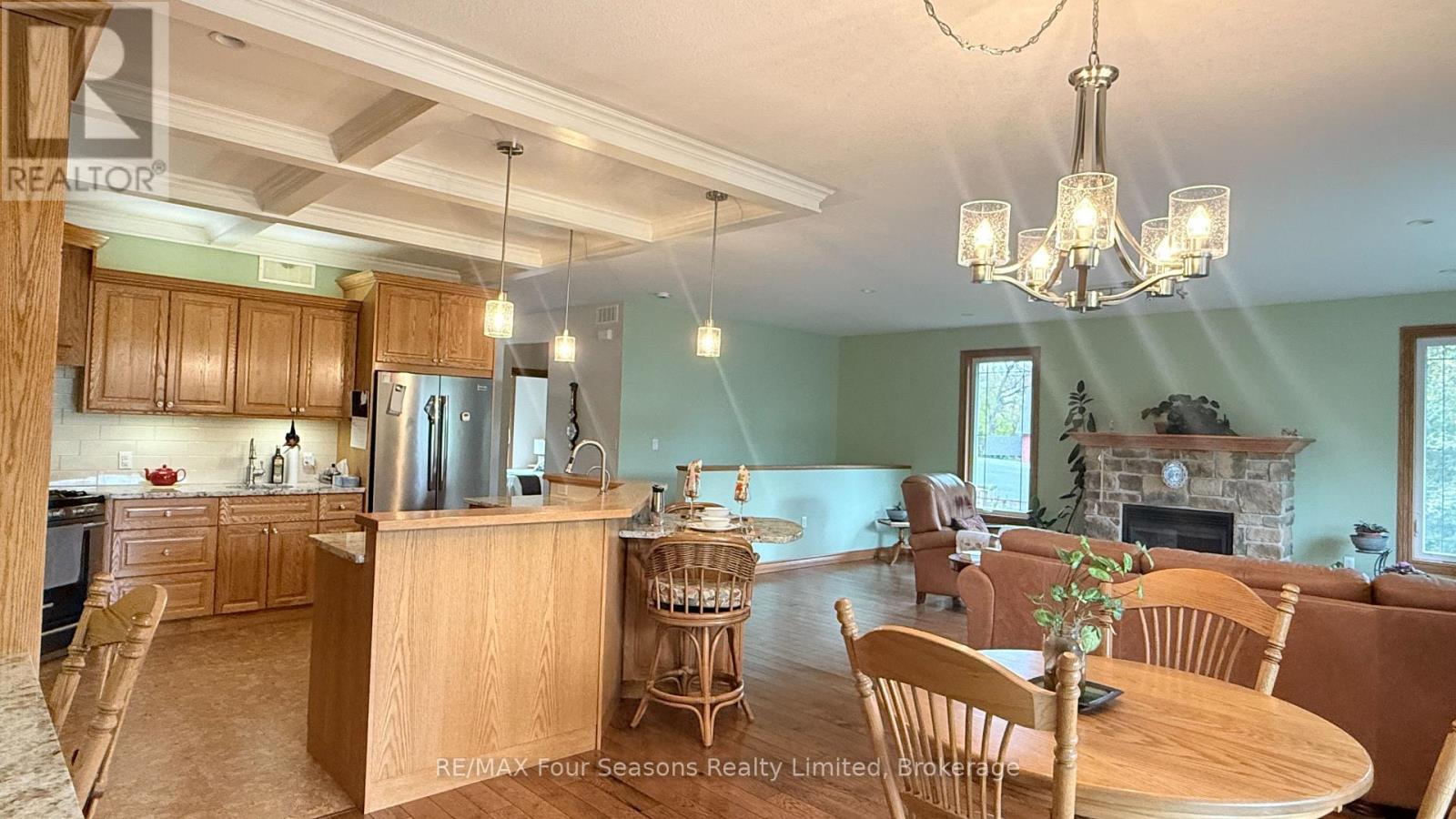 229 S Rankin Street, Saugeen Shores, Ontario  N0H 2L0 - Photo 21 - X12062589