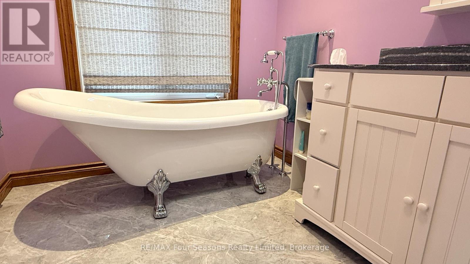 229 S Rankin Street, Saugeen Shores, Ontario  N0H 2L0 - Photo 36 - X12062589