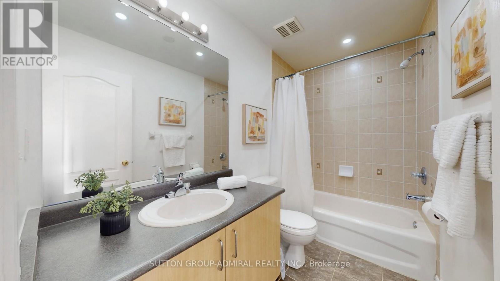37 Donwoods Court, Brampton, Ontario  L6P 1T6 - Photo 36 - W12475007