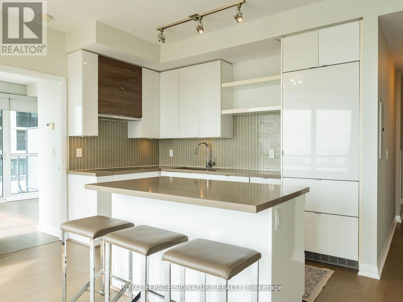 704 - 59 Annie Craig Drive, Toronto, Ontario  M8V 0C4 - Photo 8 - W12475110