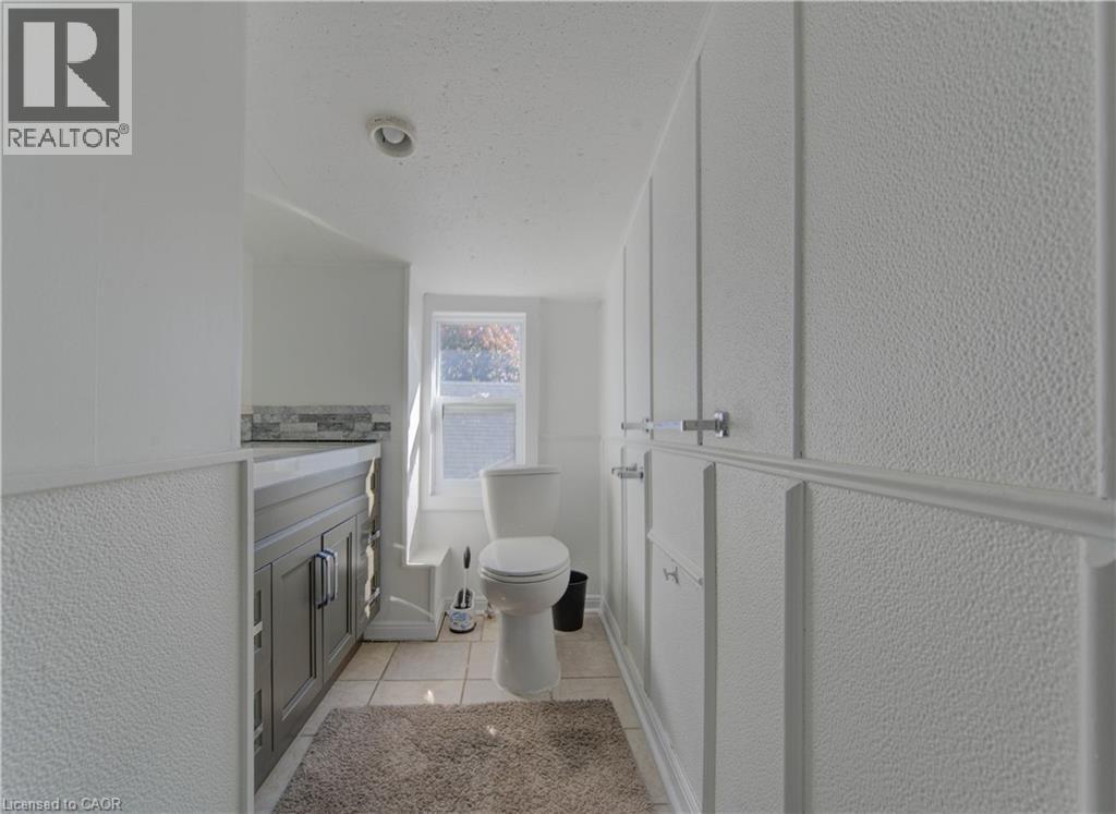 9 Kehl Street, Kitchener, Ontario  N2M 3T8 - Photo 18 - 40780394