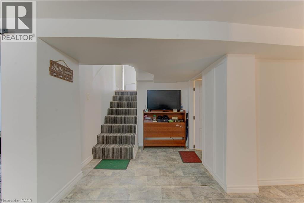 9 Kehl Street, Kitchener, Ontario  N2M 3T8 - Photo 28 - 40780394