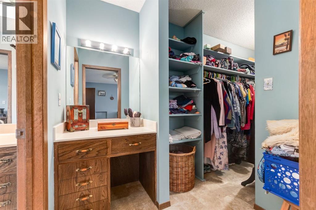 274 Carragana Crescent Nw, Calgary, Alberta  T2L 1B1 - Photo 14 - A2256316