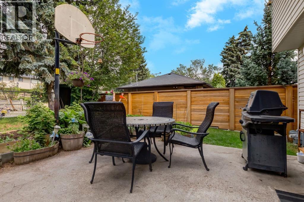 274 Carragana Crescent Nw, Calgary, Alberta  T2L 1B1 - Photo 30 - A2256316