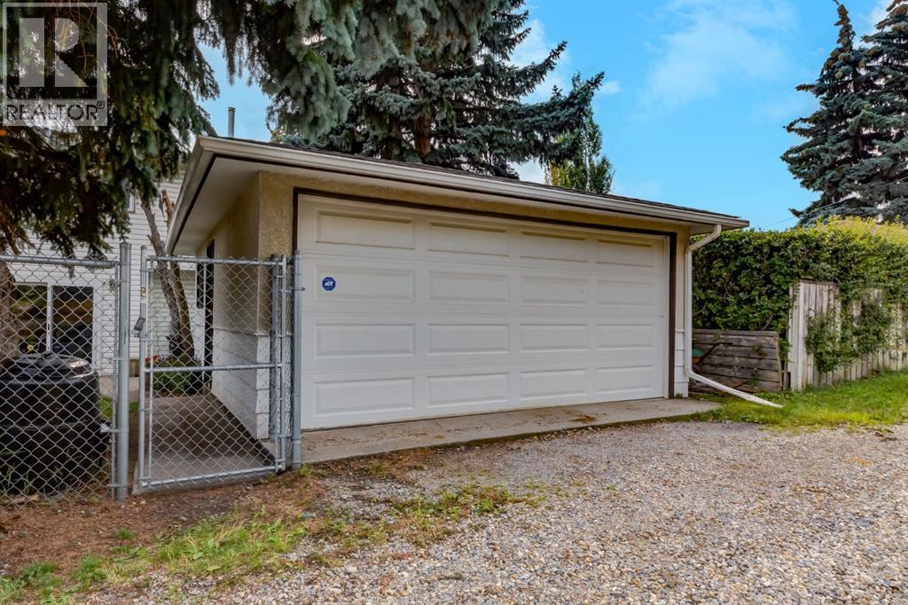 274 Carragana Crescent Nw, Calgary, Alberta  T2L 1B1 - Photo 31 - A2256316