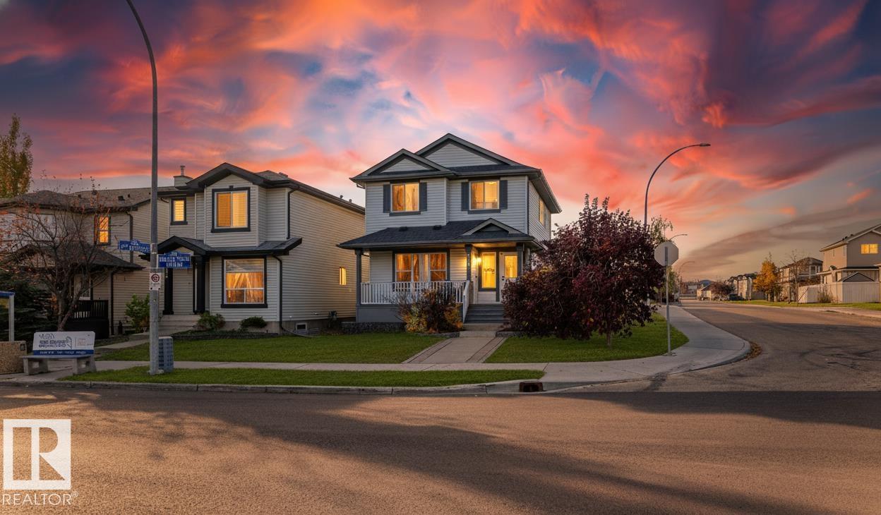 133 Brintnell Bv Nw, Edmonton, Alberta  T5Y 3L9 - Photo 2 - E4463014