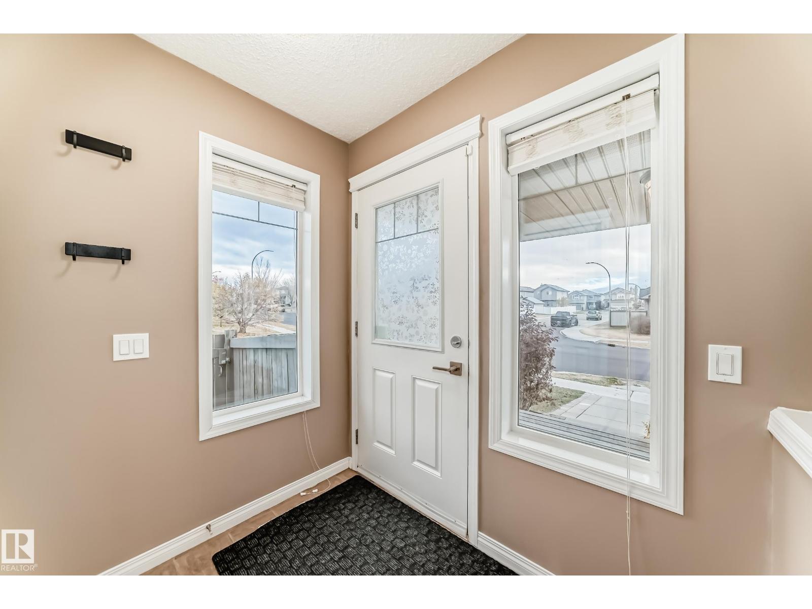 133 Brintnell Bv Nw, Edmonton, Alberta  T5Y 3L9 - Photo 13 - E4463014