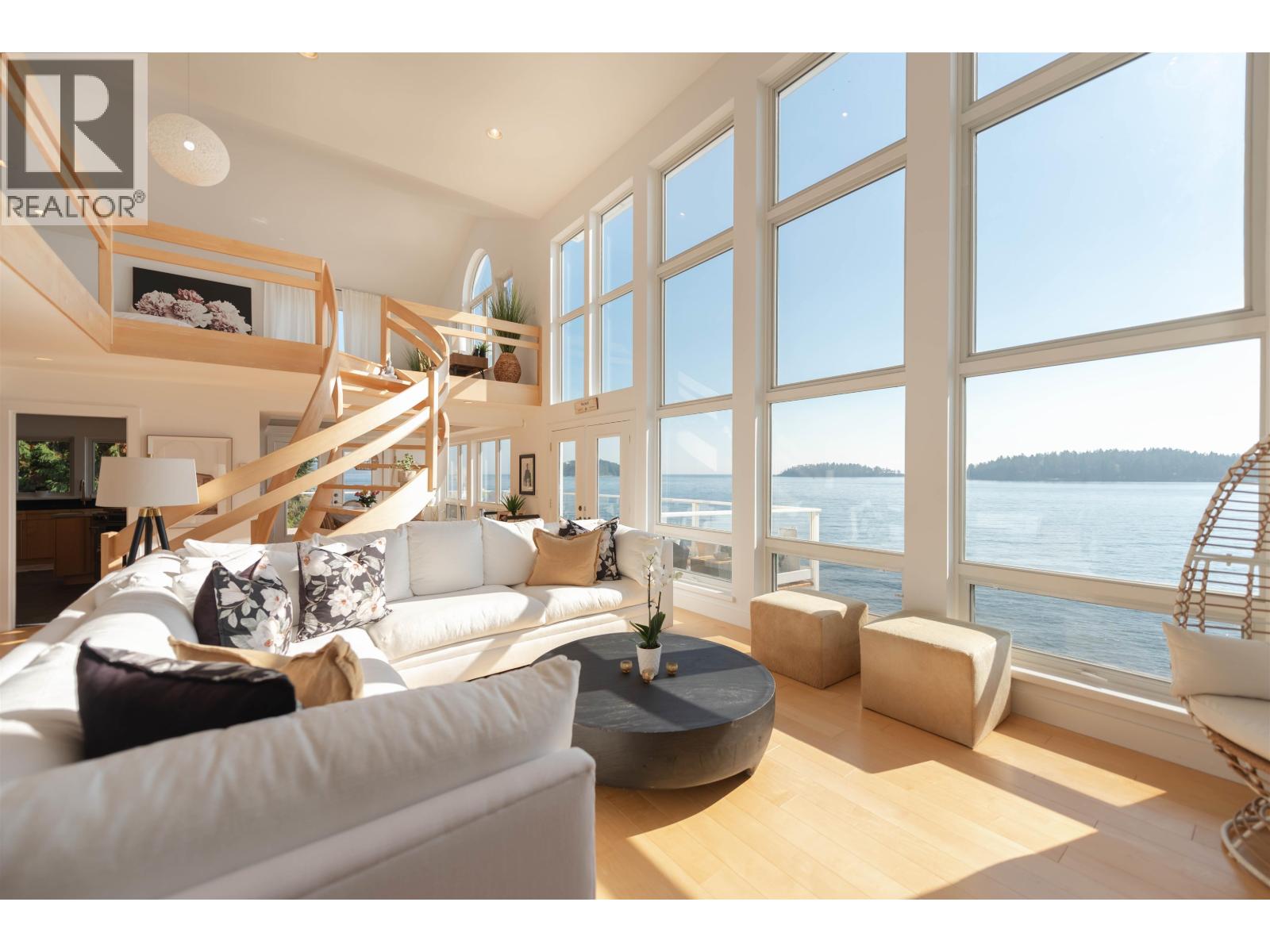 6655 Sunshine Coast Highway, Sechelt, British Columbia  V7Z 0M9 - Photo 2 - R3060596