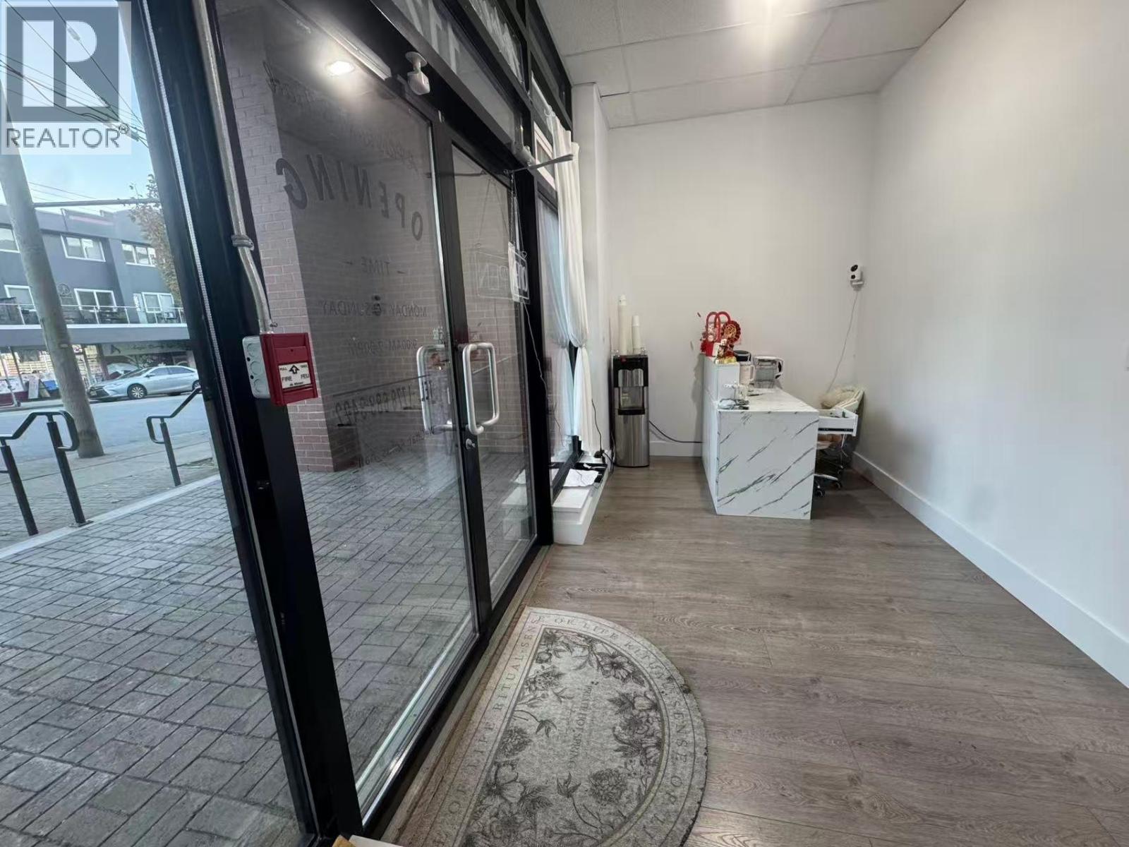 112 7727 Royal Oak Avenue, Burnaby, British Columbia  V5J 4K2 - Photo 9 - C8073200