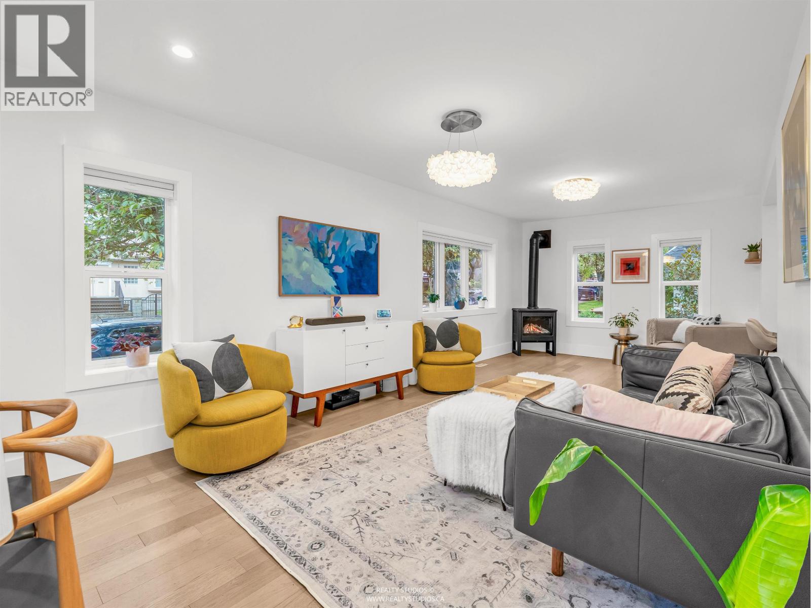 3849 St. Catherines Street, Vancouver, British Columbia  V5V 4L5 - Photo 5 - R3060790
