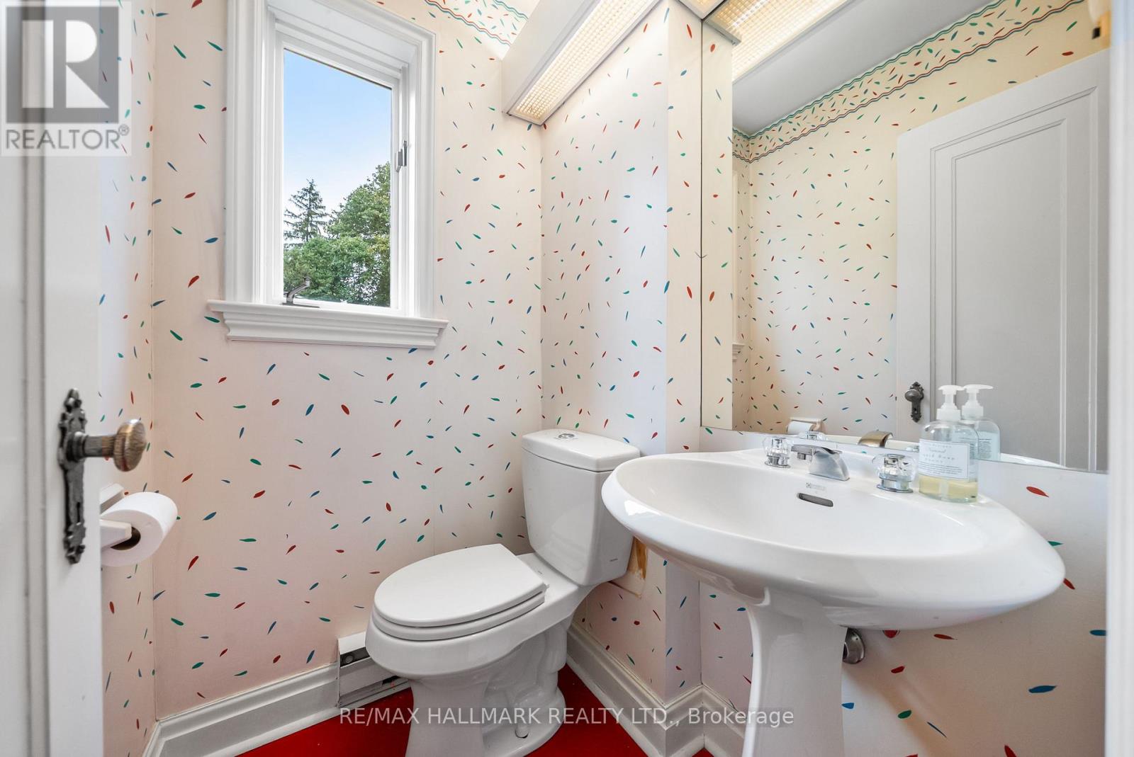 135 Mona Drive, Toronto, Ontario  M5N 2R7 - Photo 17 - C12474745