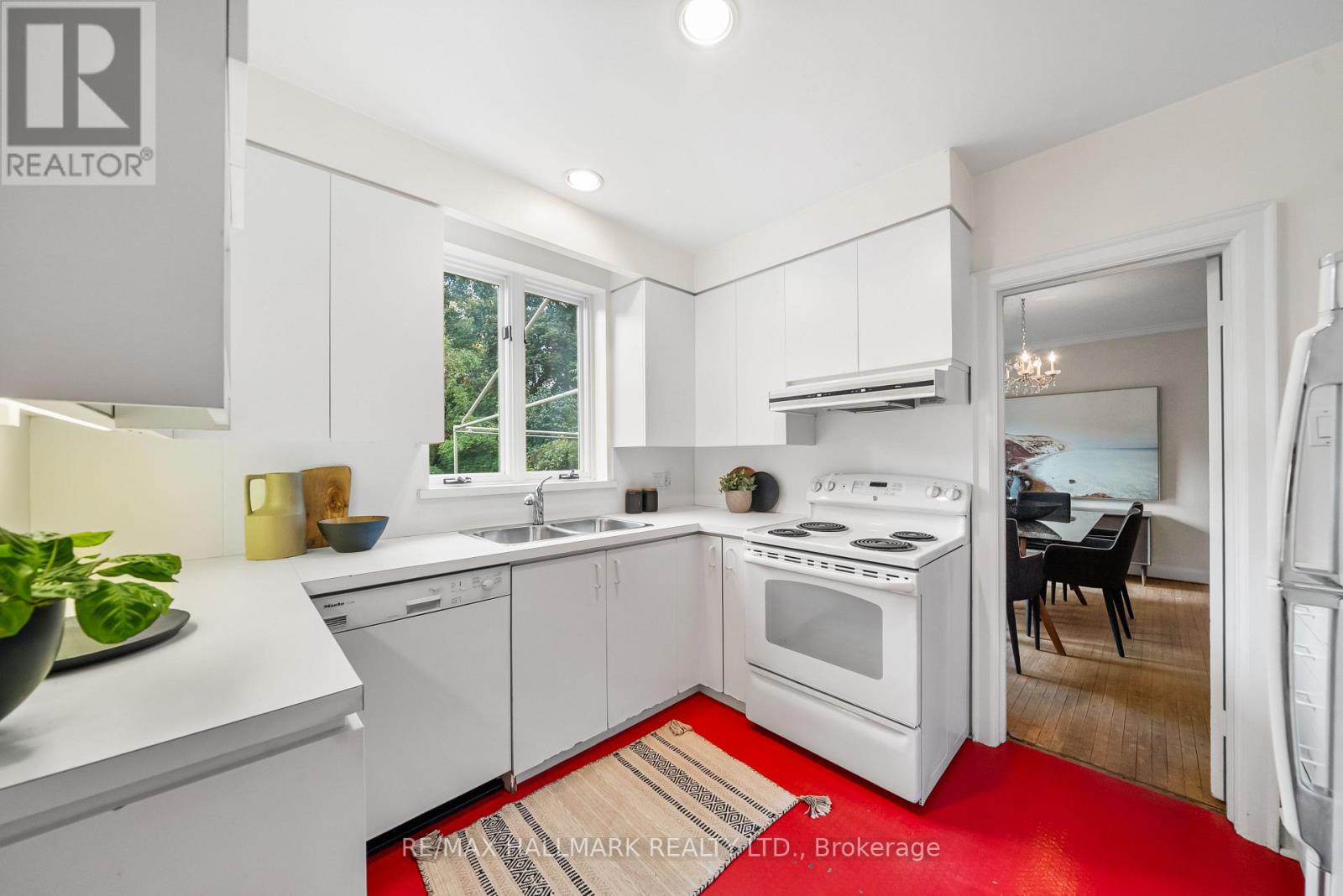 135 Mona Drive, Toronto, Ontario  M5N 2R7 - Photo 15 - C12474745