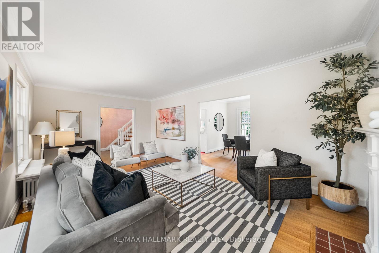 135 Mona Drive, Toronto, Ontario  M5N 2R7 - Photo 6 - C12474745