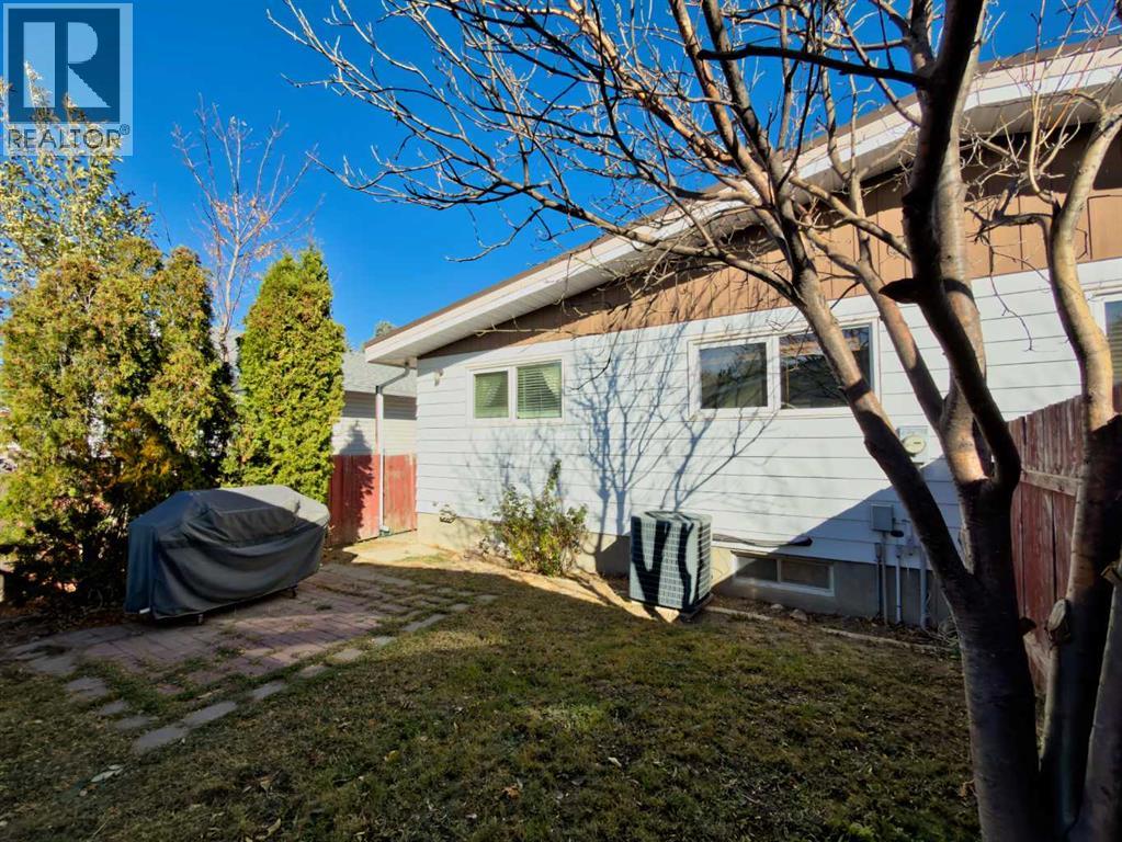 8 Cayuga Crescent W, Lethbridge, Alberta  T1K 5H5 - Photo 32 - A2265950