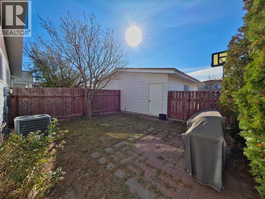 8 Cayuga Crescent W, Lethbridge, Alberta  T1K 5H5 - Photo 29 - A2265950