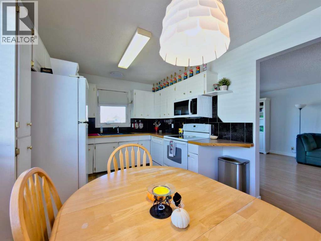 8 Cayuga Crescent W, Lethbridge, Alberta  T1K 5H5 - Photo 8 - A2265950
