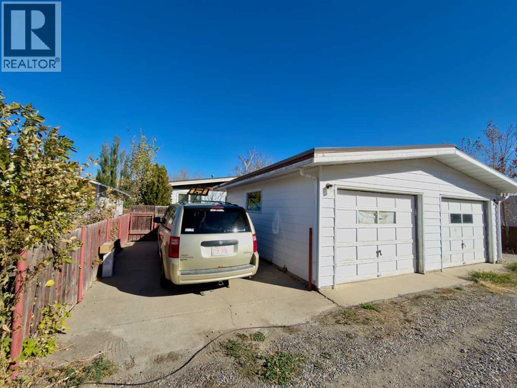 8 Cayuga Crescent W, Lethbridge, Alberta  T1K 5H5 - Photo 35 - A2265950