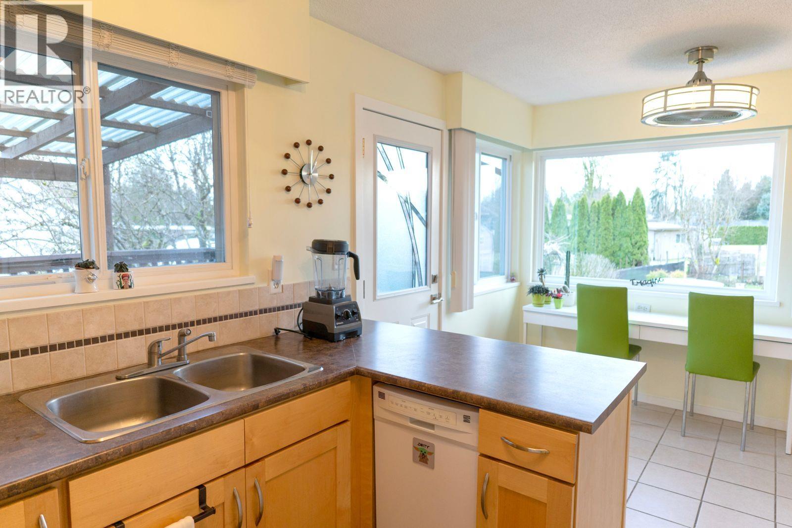 21776 Mountainview Crescent, Maple Ridge, British Columbia  V2X 3V1 - Photo 12 - R3057474