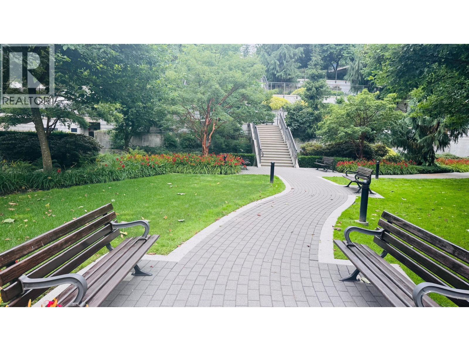 301 1415 Parkway Boulevard, Coquitlam, British Columbia  V3E 0C7 - Photo 7 - R3027204