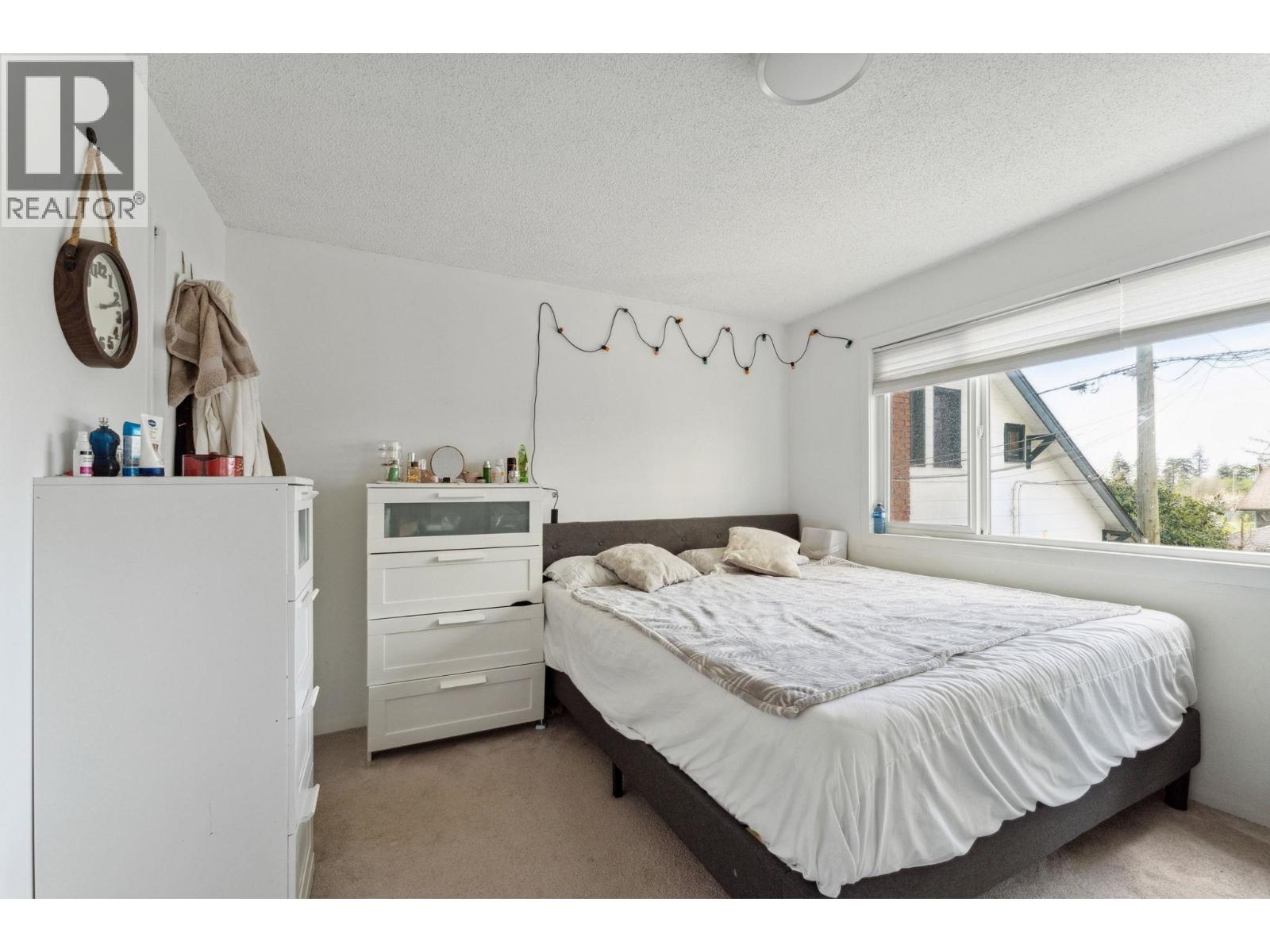 1949 Mahon Avenue, North Vancouver, British Columbia  V7M 2T4 - Photo 11 - R3060834