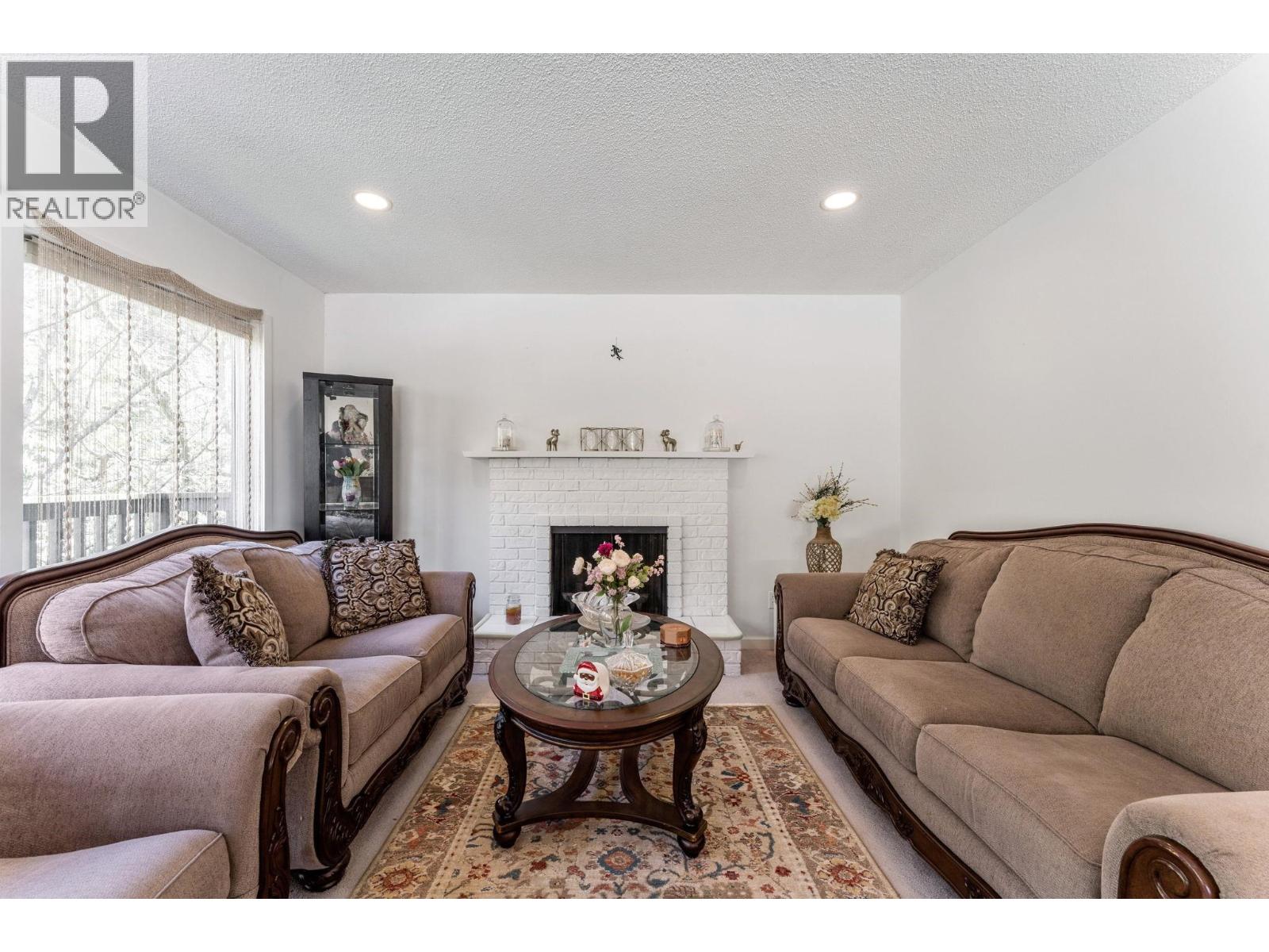 1949 Mahon Avenue, North Vancouver, British Columbia  V7M 2T4 - Photo 5 - R3060834