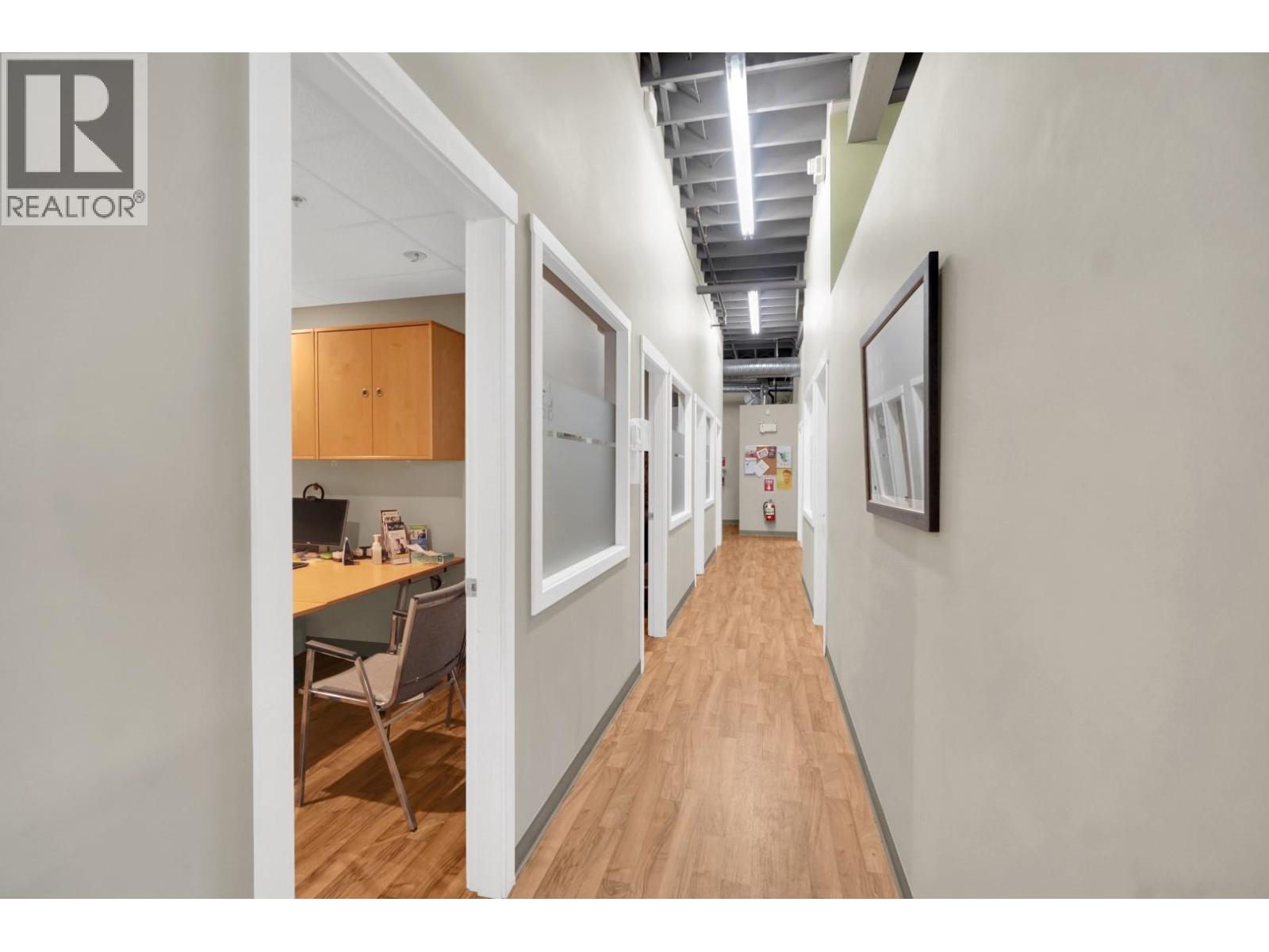 5672 Cowrie Street, Sechelt, British Columbia  V0N 3A6 - Photo 8 - C8073221