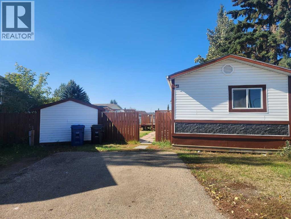 34, 4922 Womacks Road, Blackfalds, Alberta  T0M 0J0 - Photo 1 - A2265843