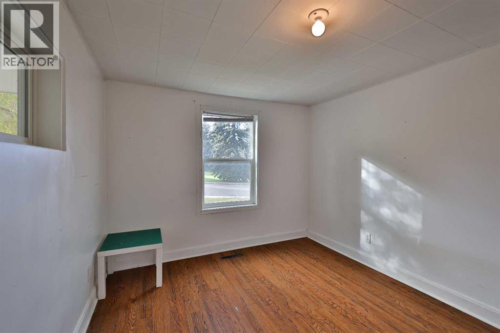 380 3 Street E, Cardston, Alberta  T0K 0K0 - Photo 7 - A2263784