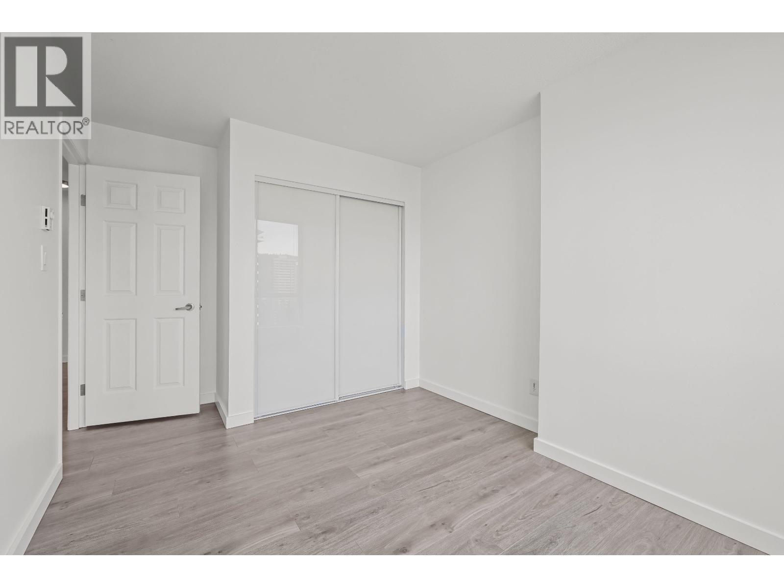 2305 9603 Manchester Drive, Burnaby, British Columbia  V3N 4Y7 - Photo 15 - R3046465