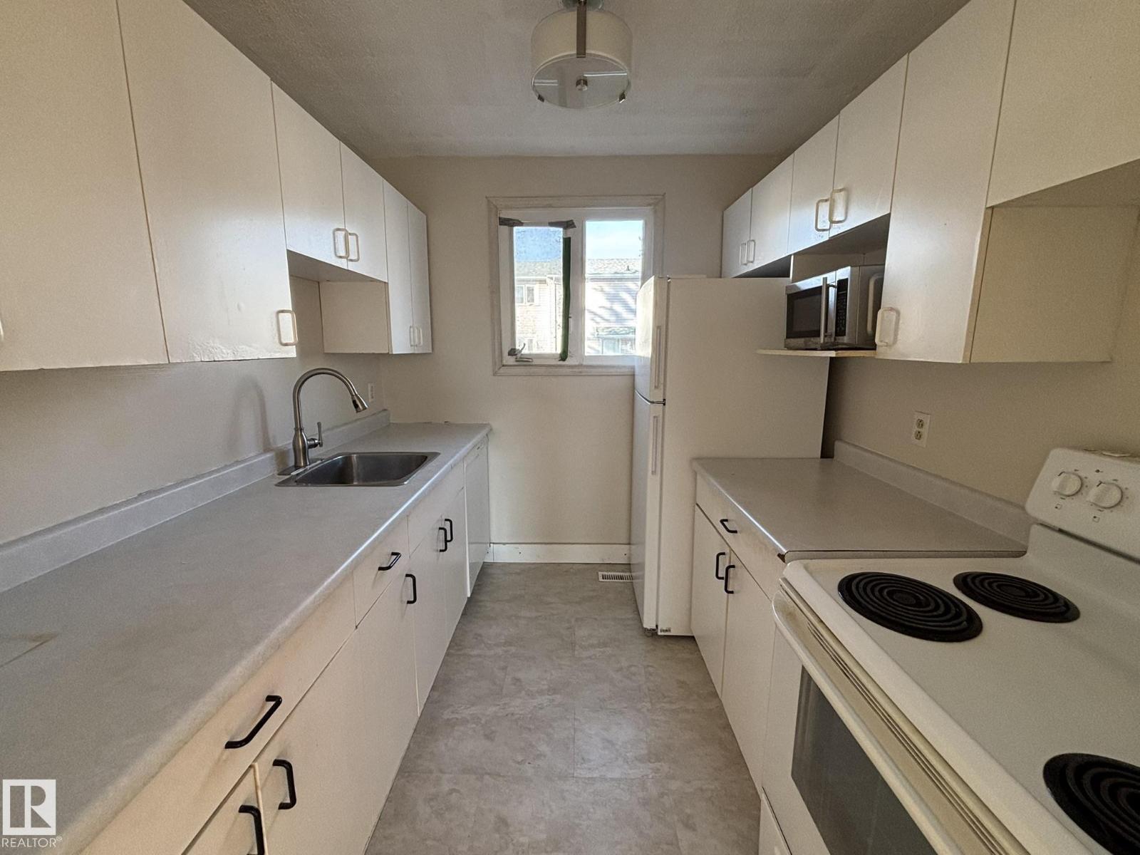 6465 184 St Nw Nw, Edmonton, Alberta  T5S 1R2 - Photo 4 - E4463018