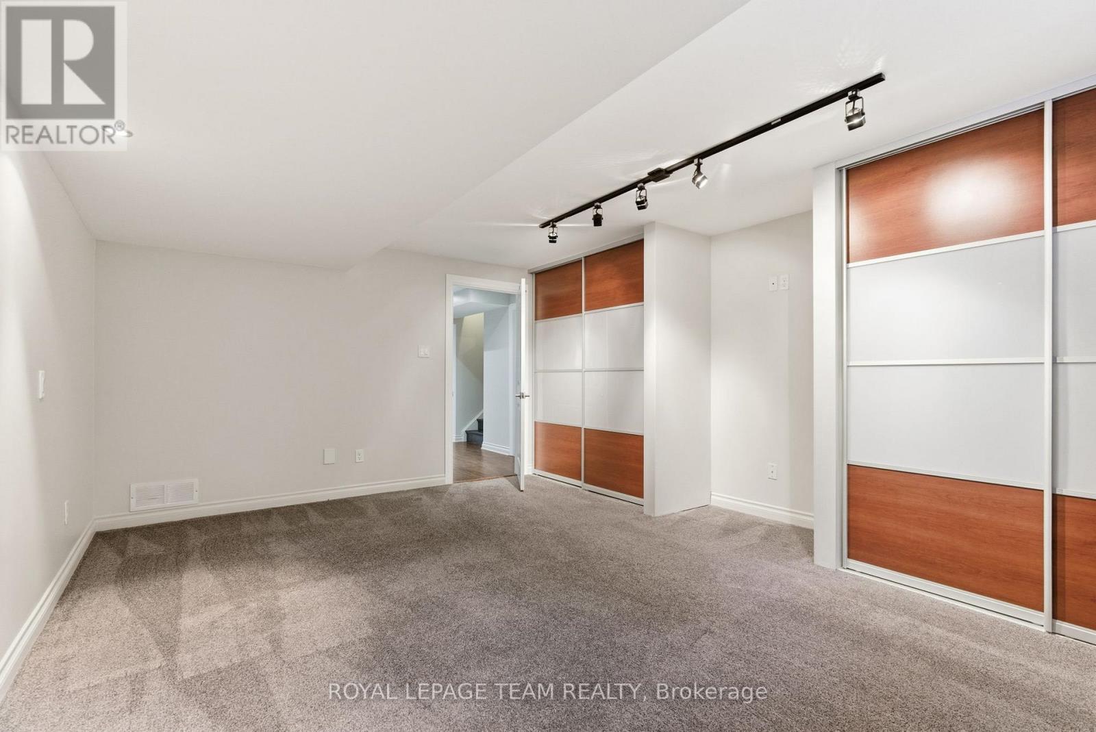 6903 Lake Forest Walk, Ottawa, Ontario  K4P 1R7 - Photo 36 - X12475187
