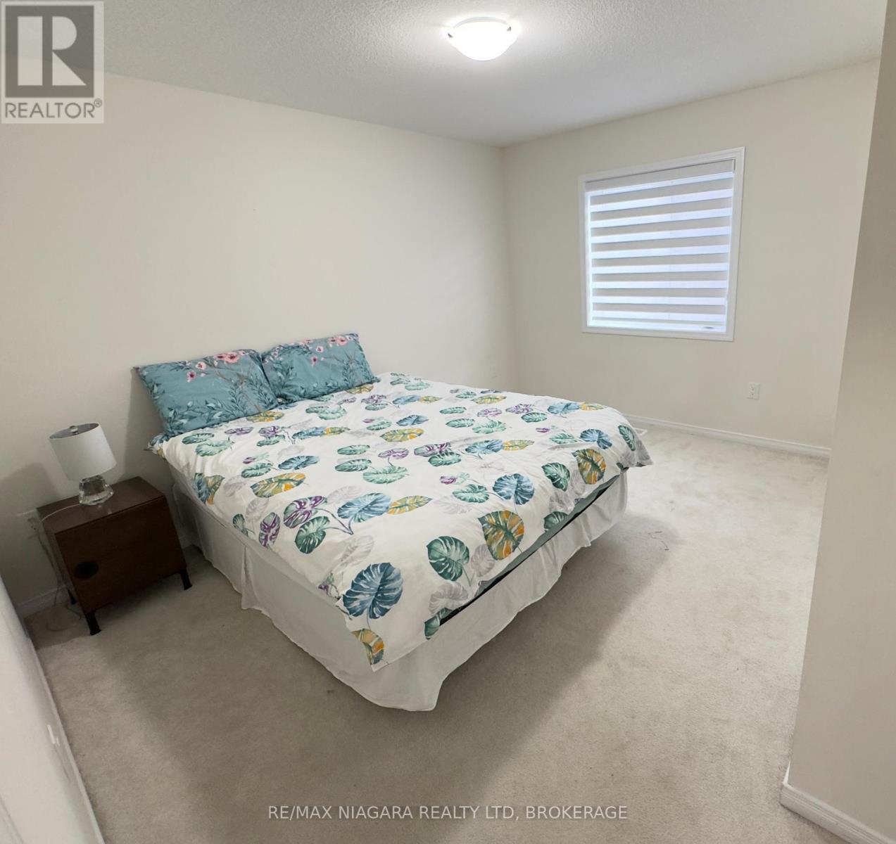 20 Legacy Lane, Thorold, Ontario  L3B 0G7 - Photo 8 - X12475152