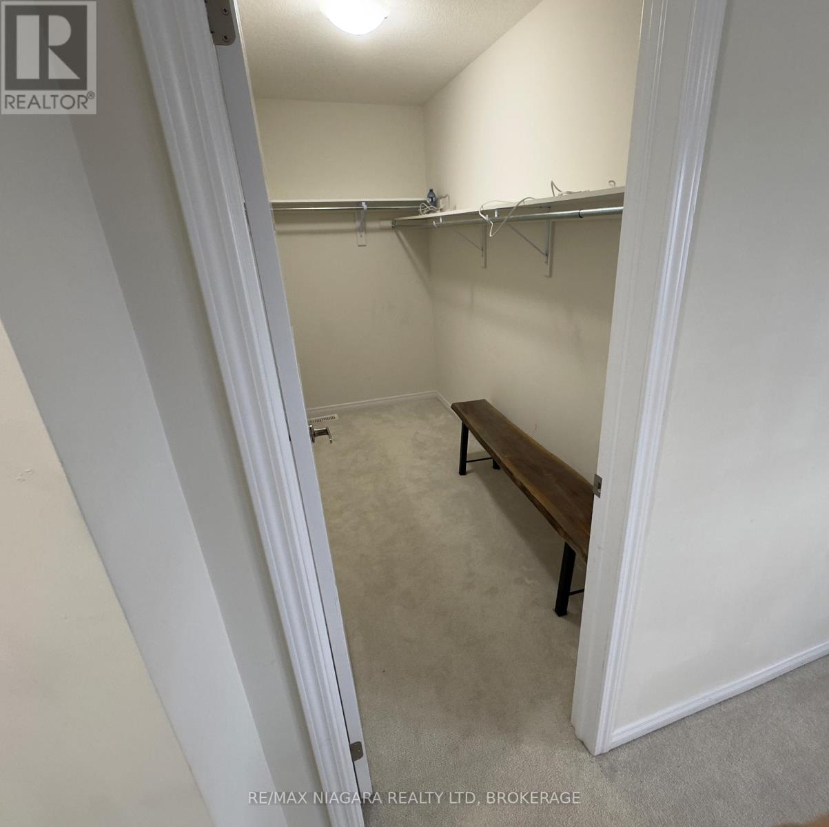 20 Legacy Lane, Thorold, Ontario  L3B 0G7 - Photo 9 - X12475152