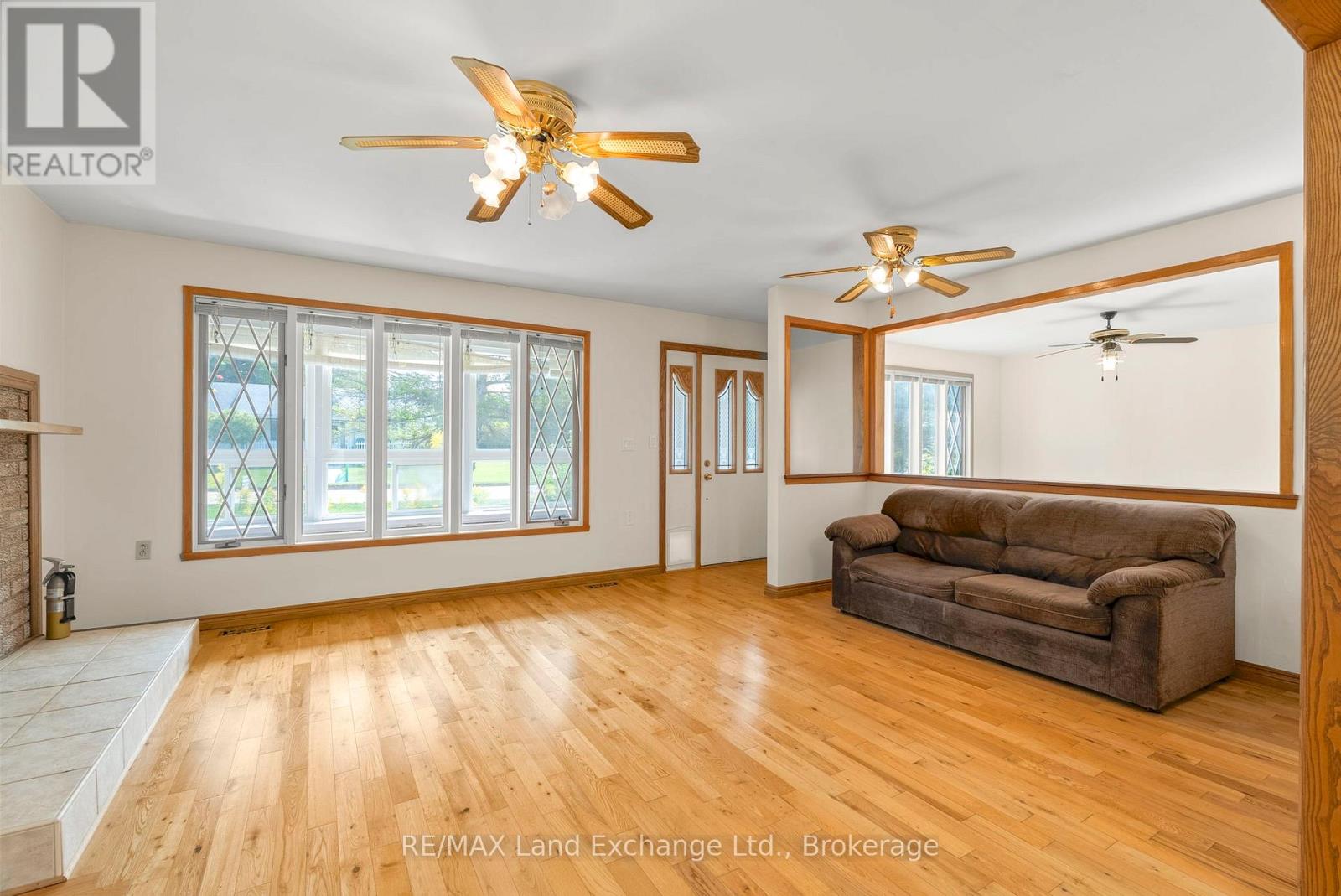 401 Winnebago Road, Huron-Kinloss, Ontario  N2Z 2X3 - Photo 14 - X12475140