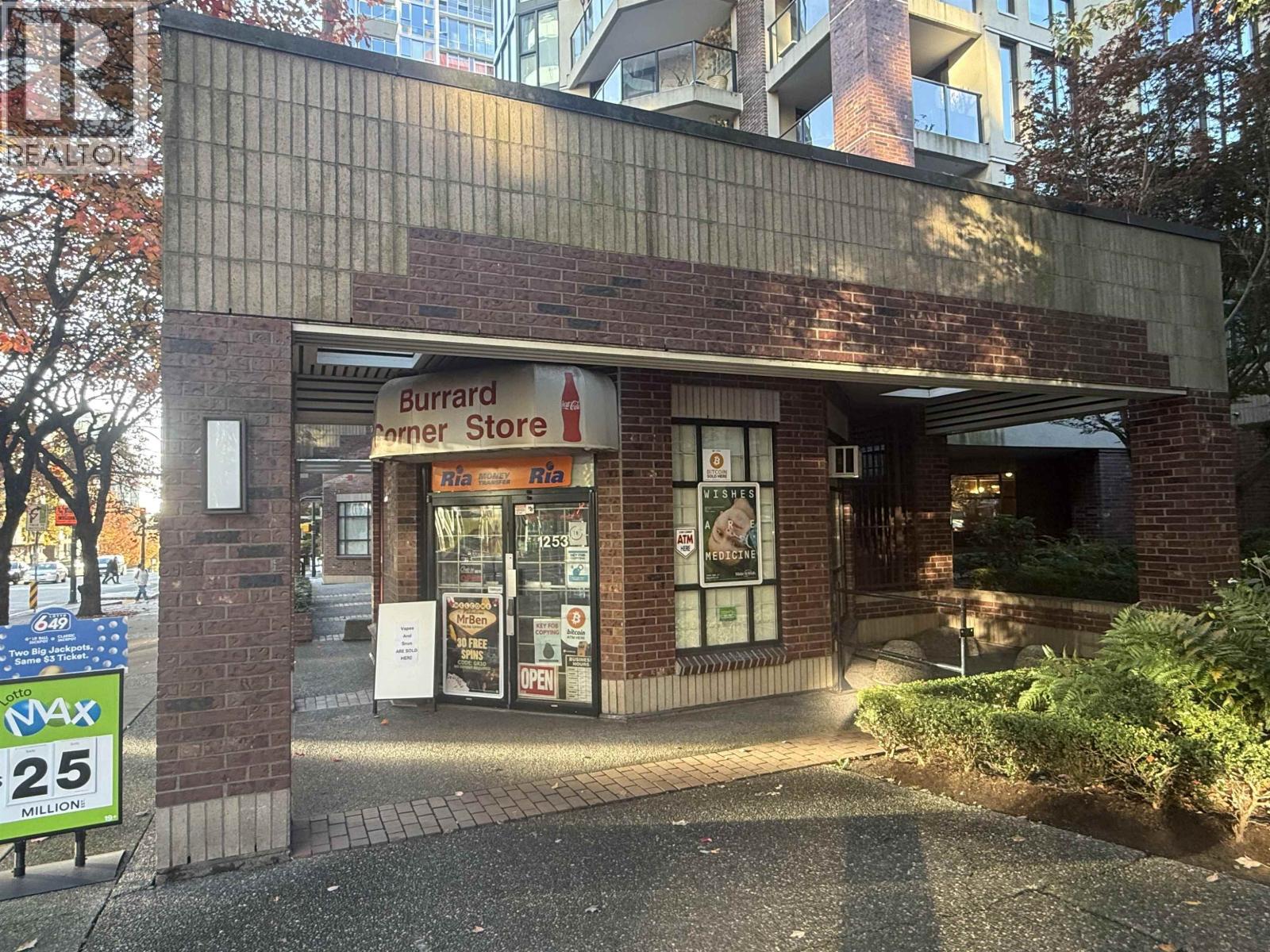 1253 Burrard Street, Vancouver, British Columbia  V6Z 1Z5 - Photo 3 - C8073214
