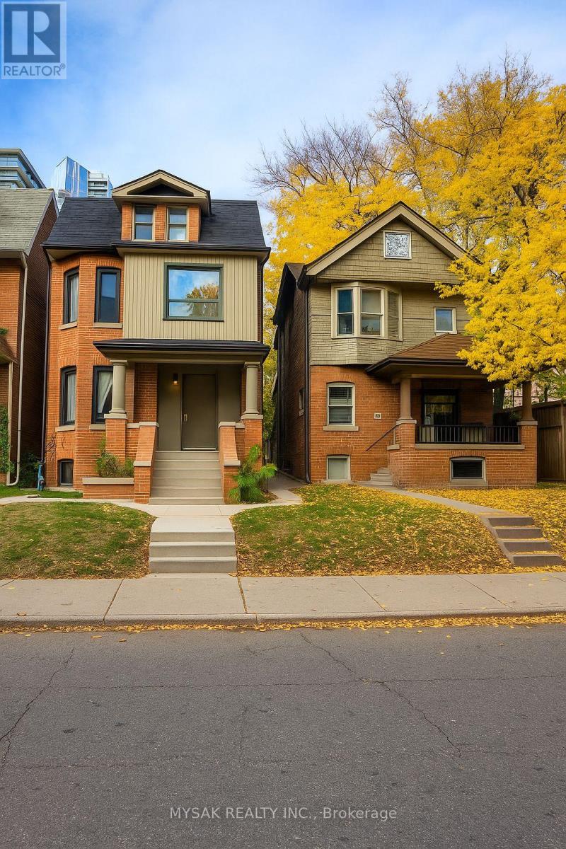 50-52 DUNDONALD STREET, Toronto, Ontario