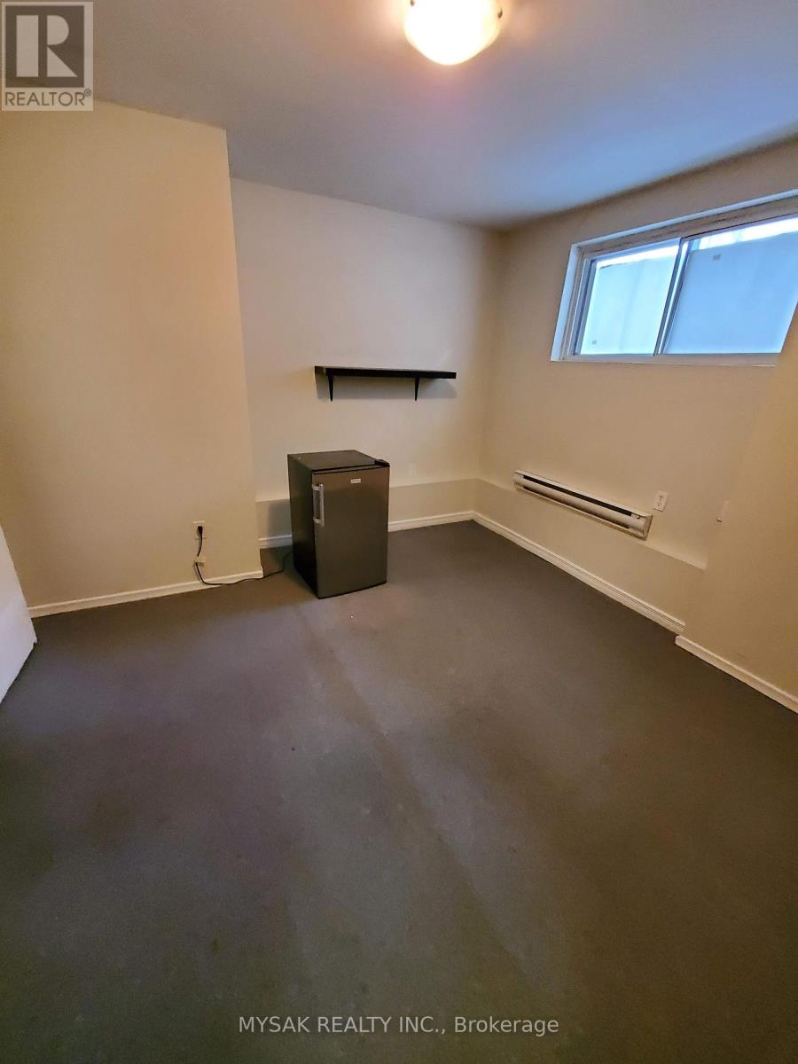 50-52 Dundonald Street, Toronto, Ontario  M4Y 1K2 - Photo 8 - C12475119