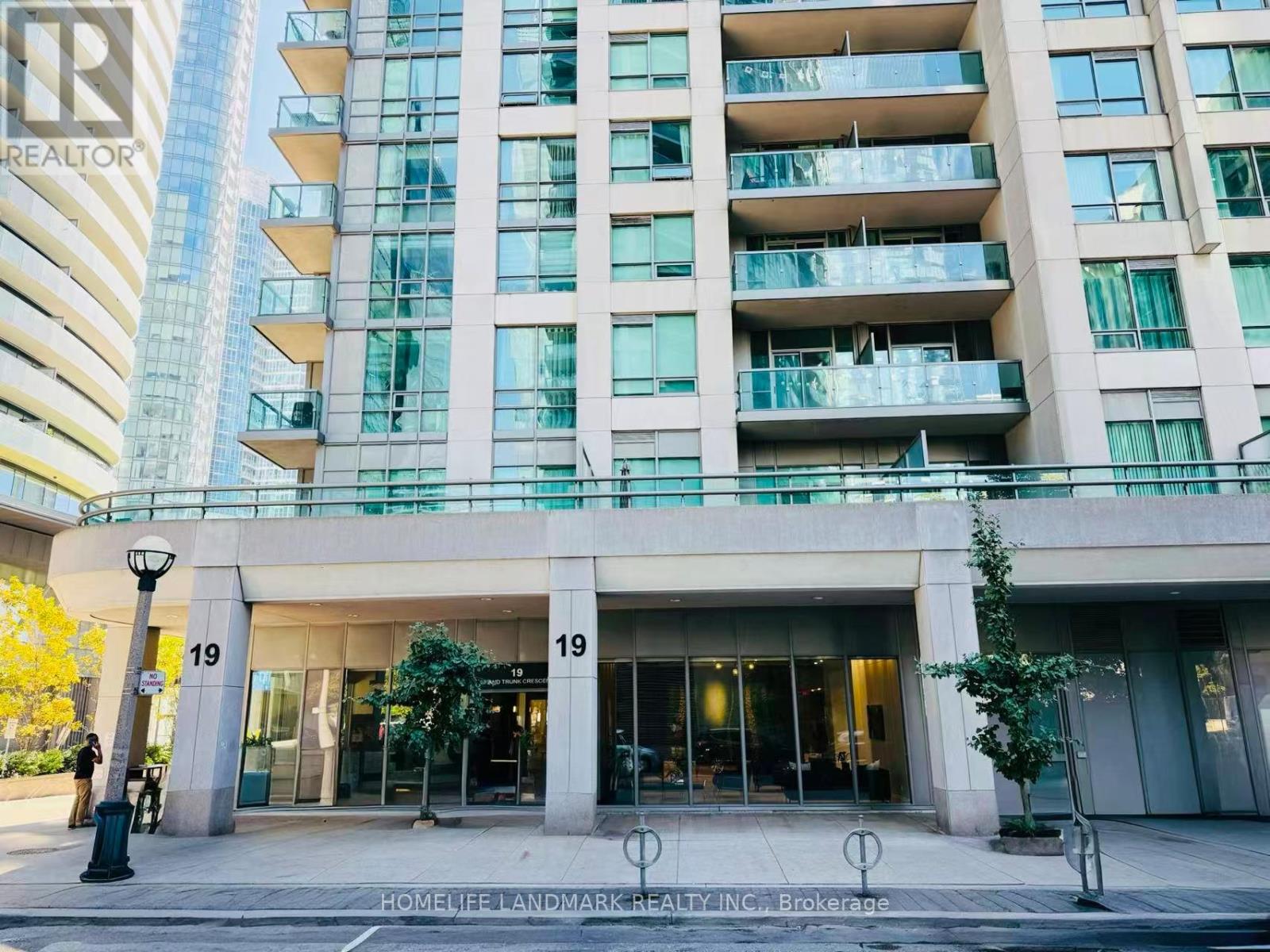 2605 - 19 GRAND TRUNK CRESCENT, Toronto, Ontario