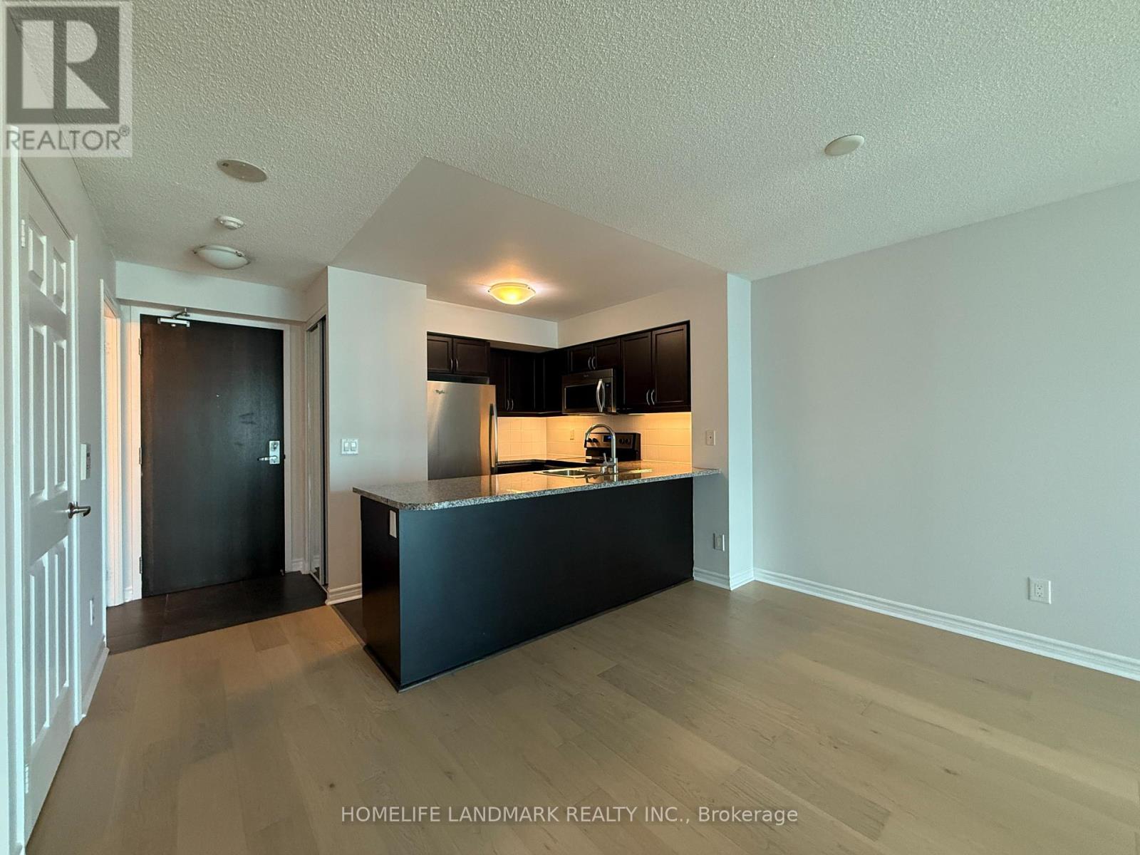 2605 - 19 Grand Trunk Crescent, Toronto, Ontario  M5J 3A3 - Photo 9 - C12475122